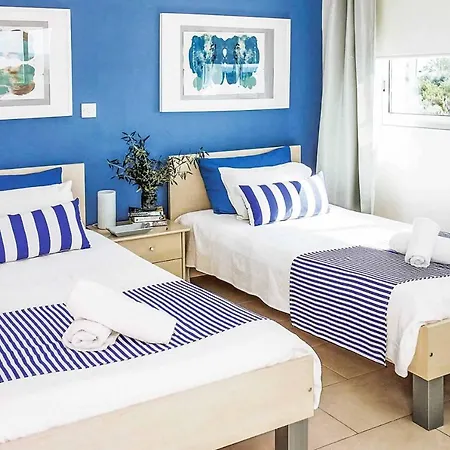 Elena Coral Villa