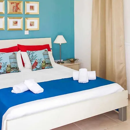 Elena Coral Villa Peyia