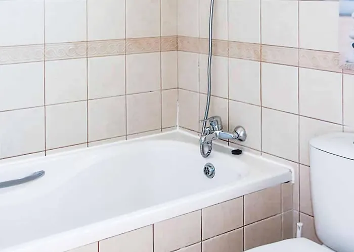 Elena Coral * Pegeia