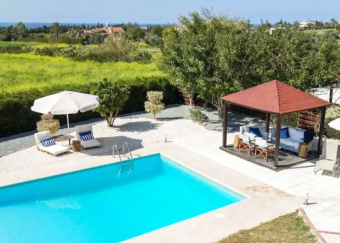 Elena Coral * Pegeia