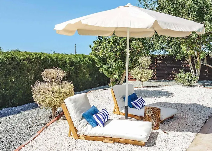 Elena Coral * Pegeia